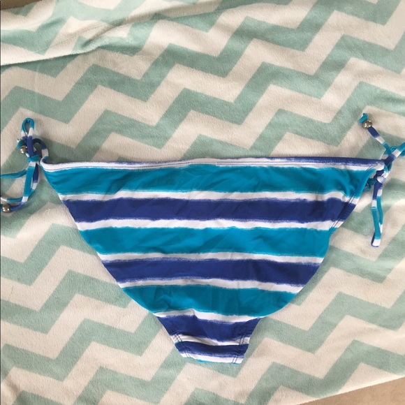 Bikini tie bottoms - Picture 3 of 3